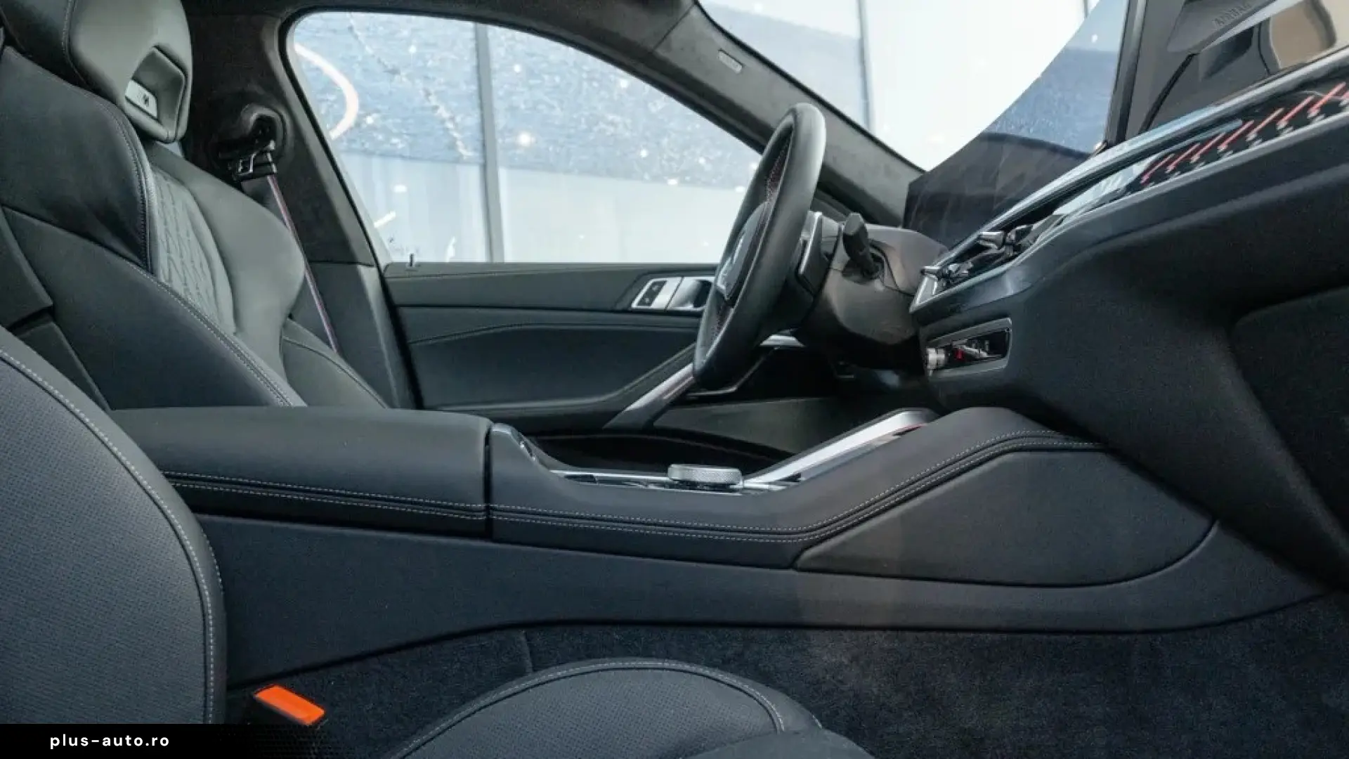 BMW X6 M60i xDrive 530 CP