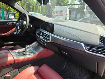 BMW X6 M50i xDrive   V8 530 CP