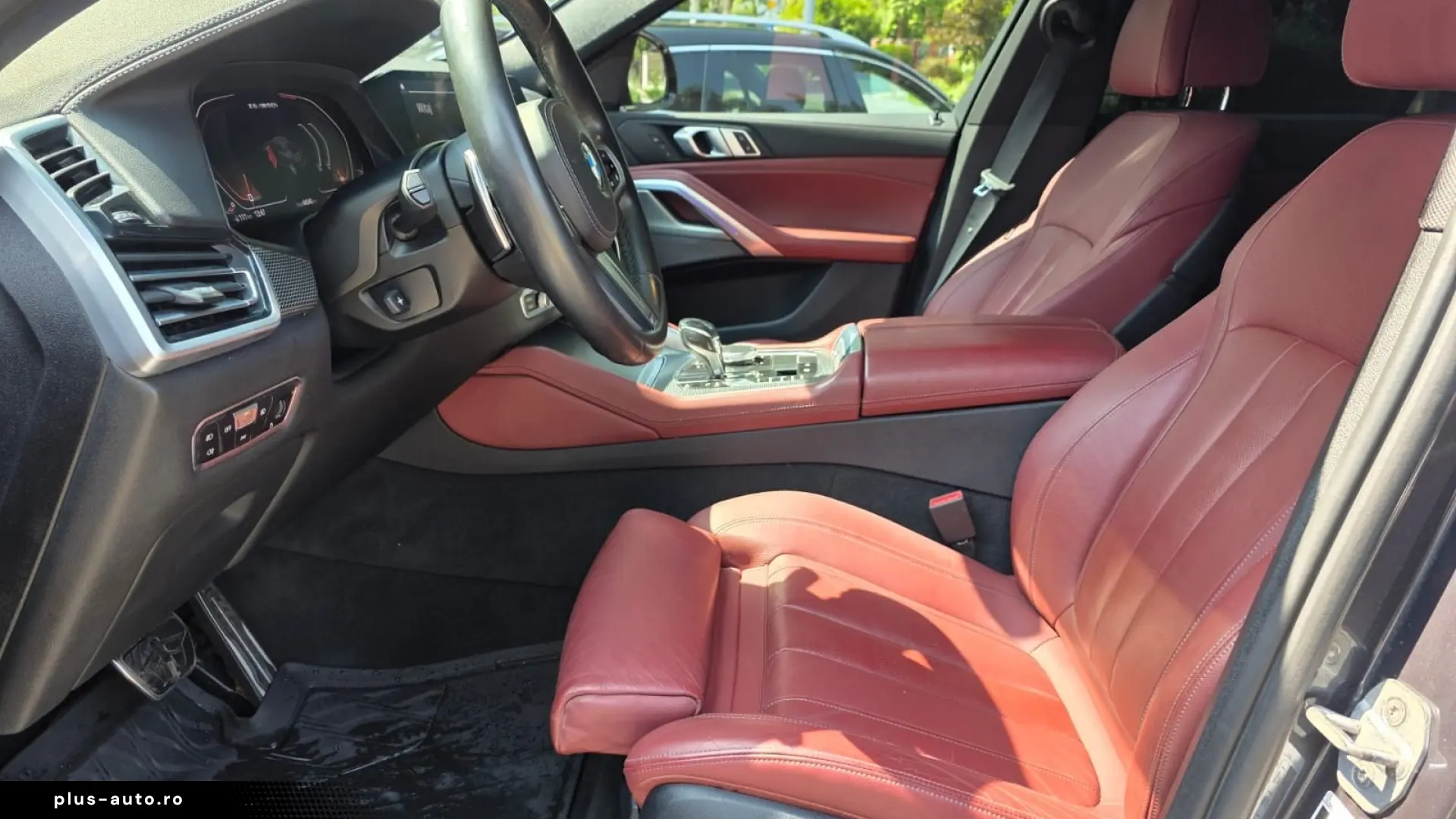 BMW X6 M50i xDrive   V8 530 CP