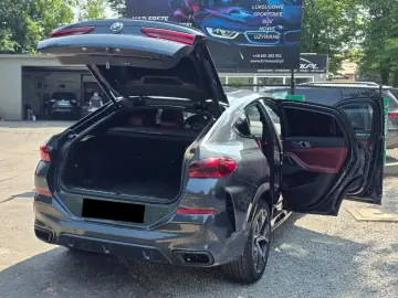 BMW X6 M50i xDrive   V8 530 CP