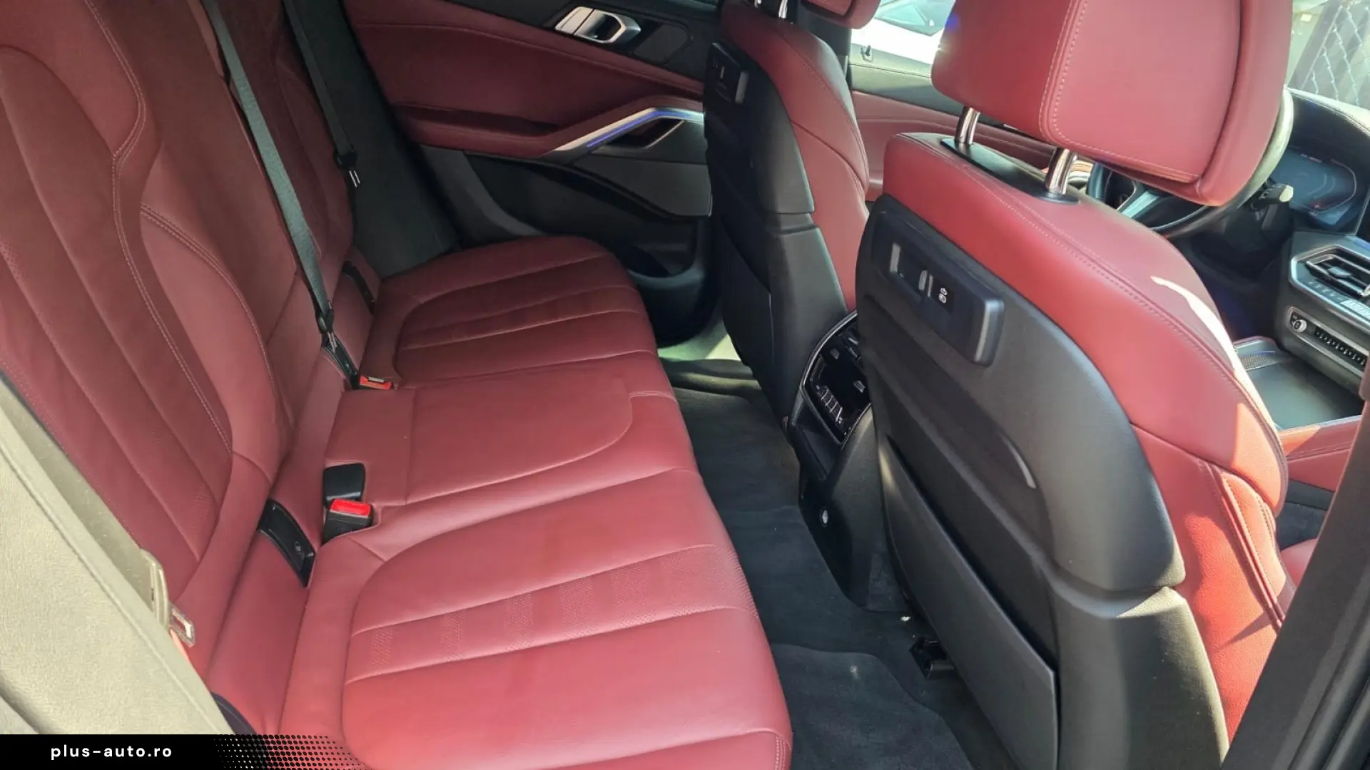 BMW X6 M50i xDrive   V8 530 CP
