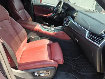 BMW X6 M50i xDrive   V8 530 CP