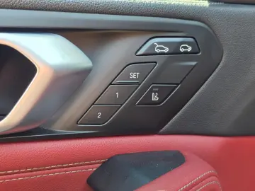 BMW X6 M50i xDrive   V8 530 CP