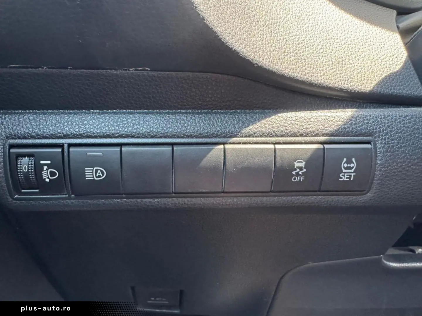TOYOTA COROLLA 1.8 Hybrid Dynamic HSD E-CVT