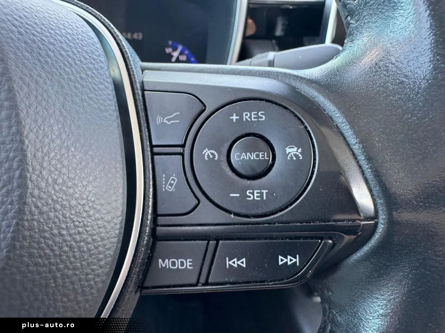 TOYOTA COROLLA 1.8 Hybrid Dynamic HSD E-CVT