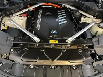 BMW X5 xDrive45e M Sport Harman K LiveCockpitProf
