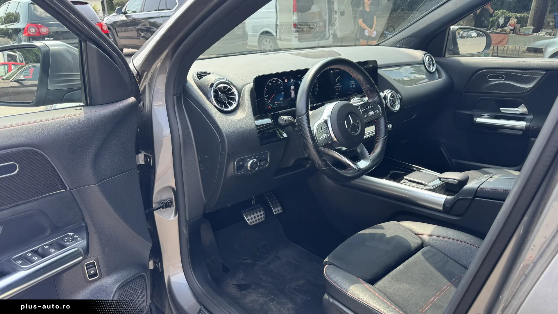 Primul proprietar  Achiztie Tiriac Auto