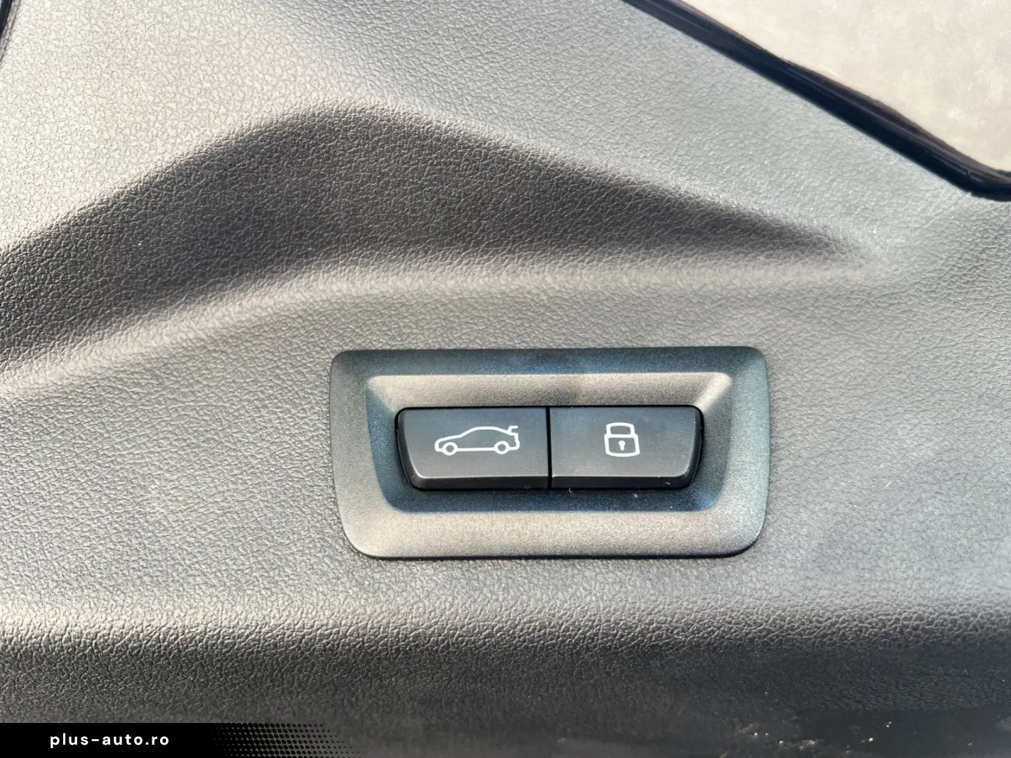 BMW X5 xDrive40d M-Sport Pro_ACC_Panoramic_Incalzire_Aux