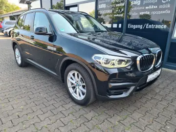 BMW X3 x20d Advantage - ASSISTS - LED - HUD -