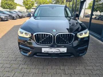 BMW X3 x20d Advantage - ASSISTS - LED - HUD -