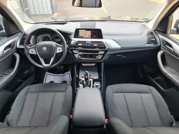 BMW X3 x20d Advantage - ASSISTS - LED - HUD -