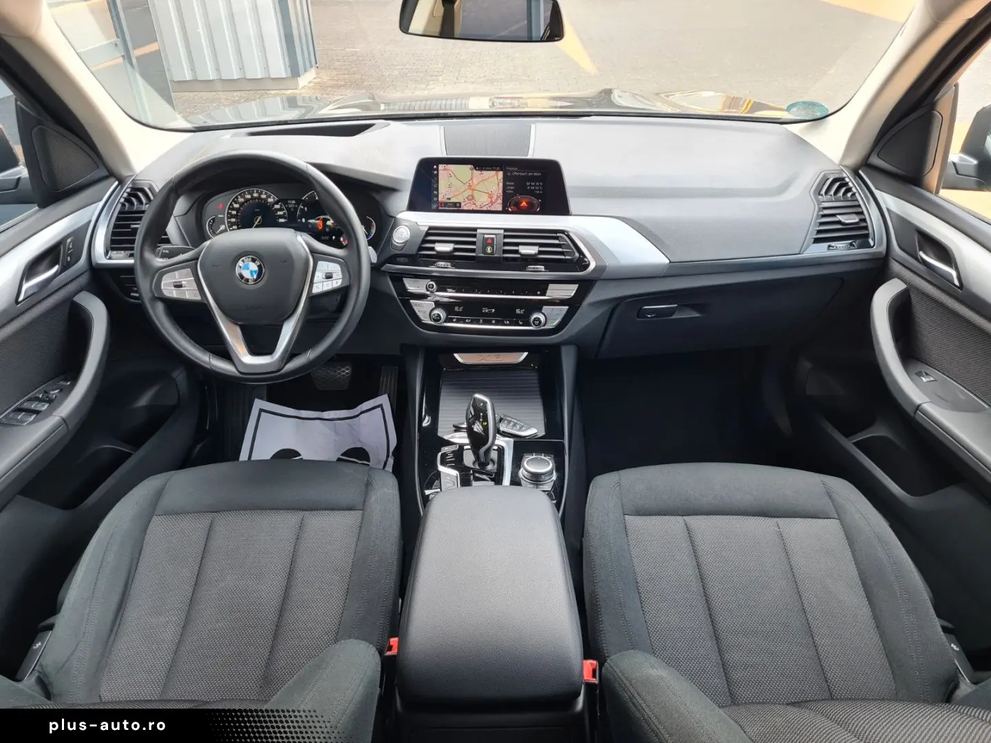 BMW X3 x20d Advantage - ASSISTS - LED - HUD -