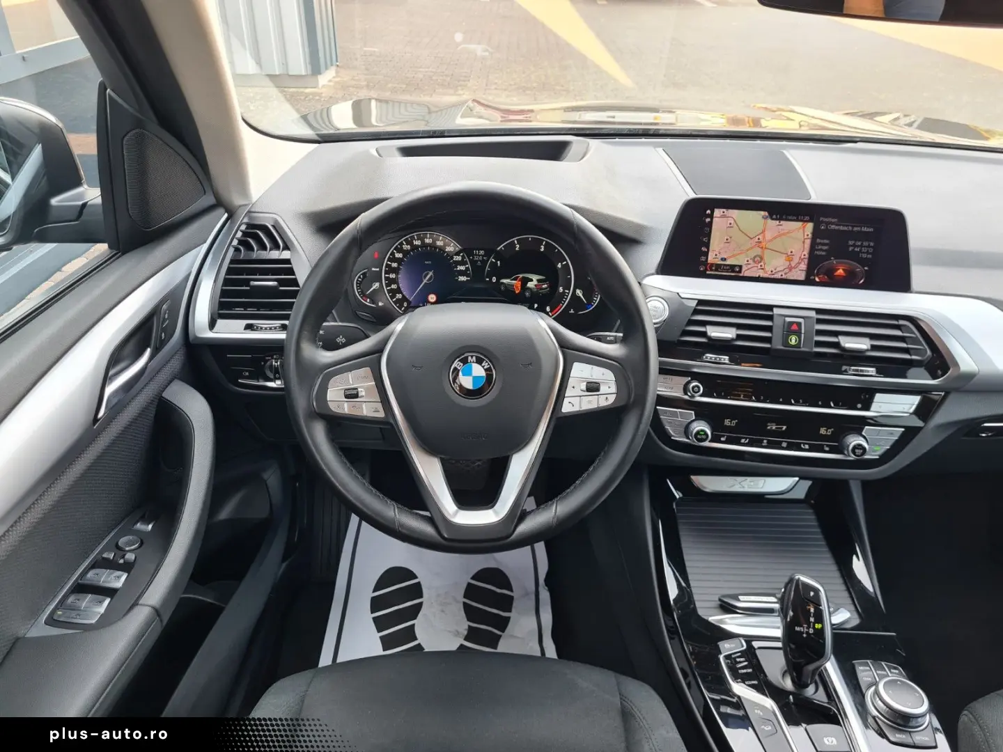 BMW X3 x20d Advantage - ASSISTS - LED - HUD -