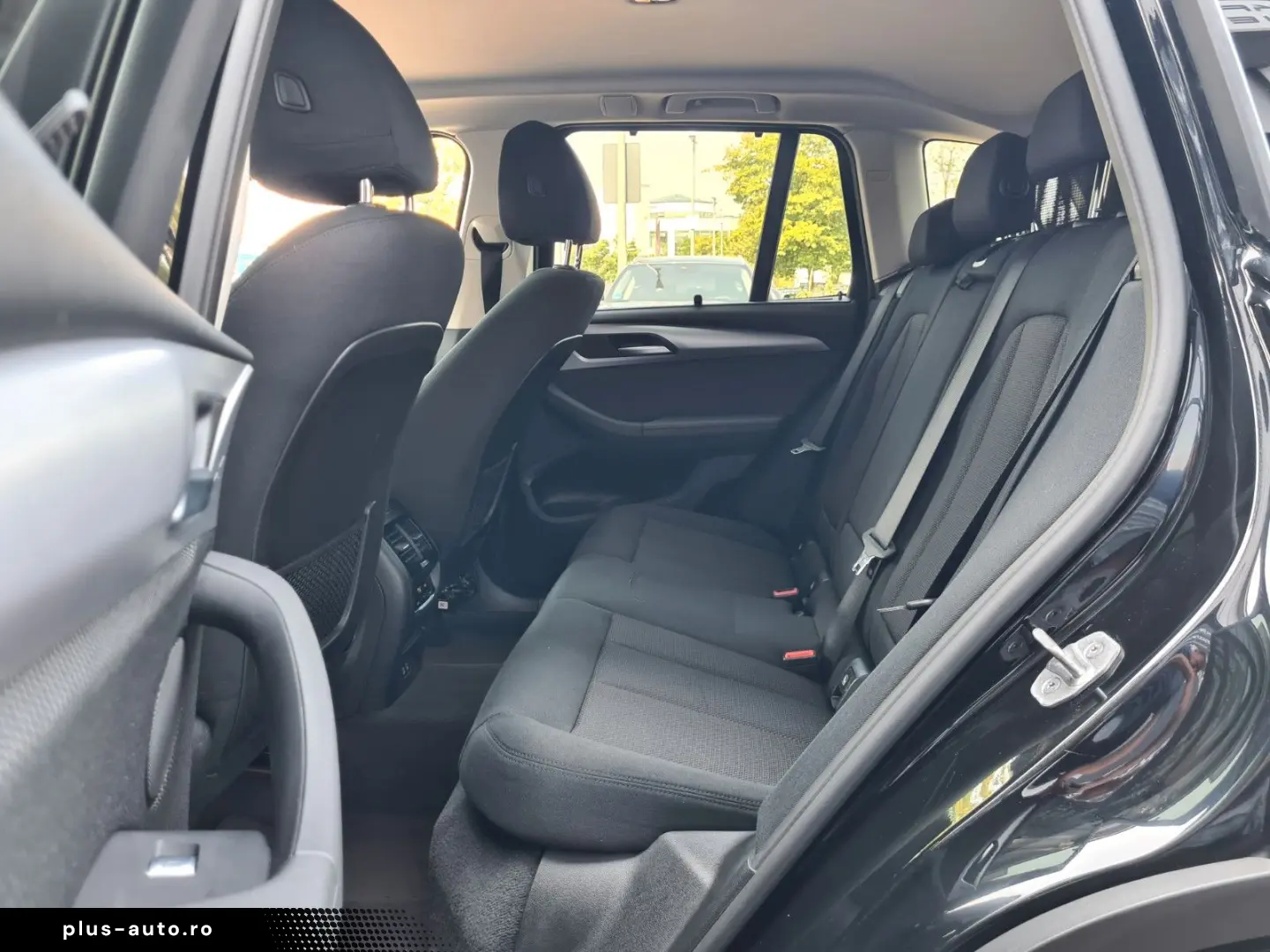 BMW X3 x20d Advantage - ASSISTS - LED - HUD -