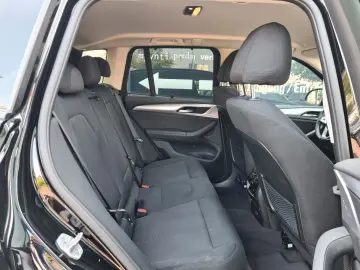 BMW X3 x20d Advantage - ASSISTS - LED - HUD -