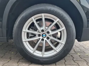 BMW X3 x20d Advantage - ASSISTS - LED - HUD -