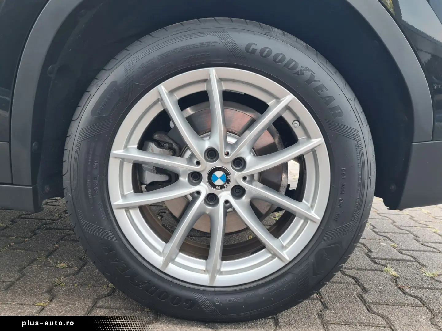 BMW X3 x20d Advantage - ASSISTS - LED - HUD -