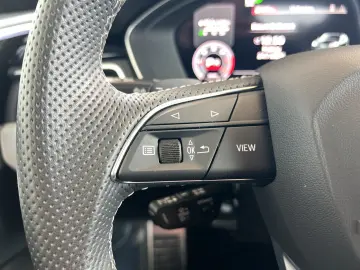 AUDI A5 Sportback 40 TDI quattro SLine edition   HuD