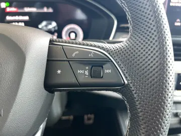 AUDI A5 Sportback 40 TDI quattro SLine edition   HuD