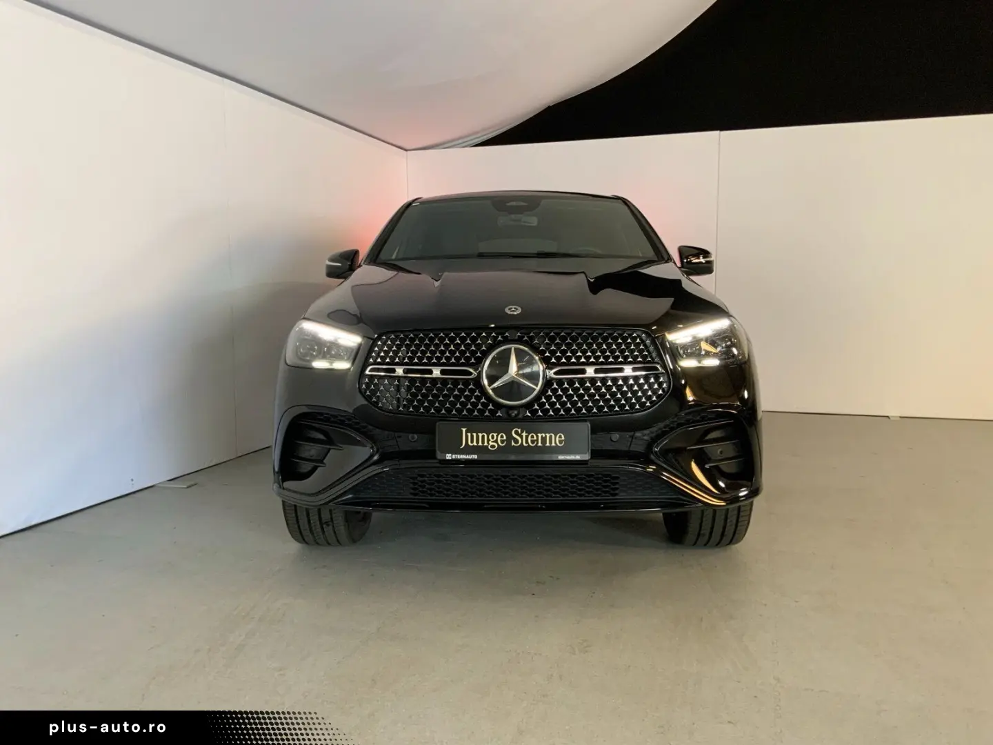 MERCEDES-BENZ GLE 350de_4M_Coupé_AMG_Night_ACC_Burmester
