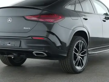 MERCEDES-BENZ GLE 450d Coupé AMG_Line_Pano_Burmester_HUD
