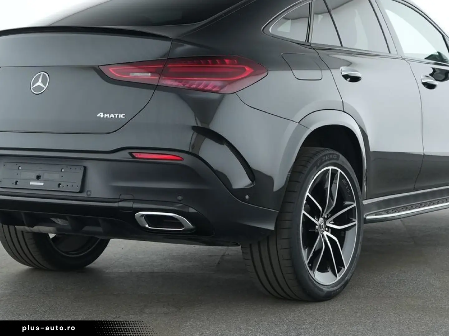 MERCEDES-BENZ GLE 450d Coupé AMG_Line_Pano_Burmester_HUD