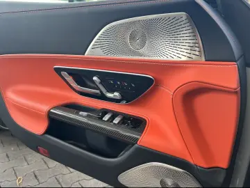 Mercedes-Benz SL 63 AMG 4MATIC