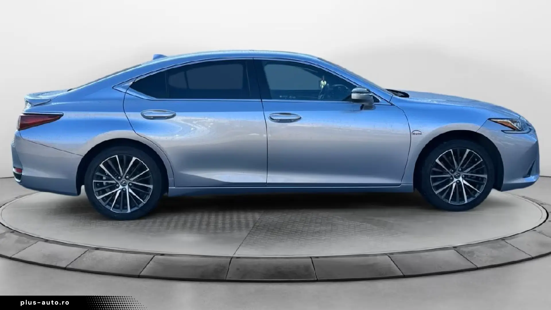 ✨ Lexus ES 300h Business Line   Hybrid 218 CP