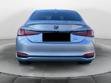 ✨ Lexus ES 300h Business Line   Hybrid 218 CP