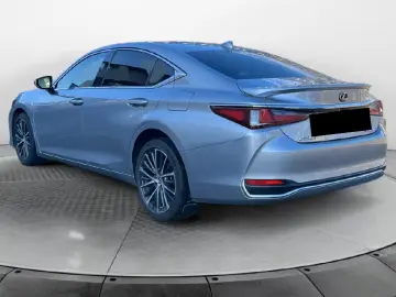 ✨ Lexus ES 300h Business Line   Hybrid 218 CP
