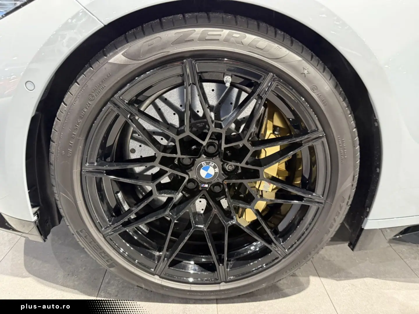 BMW M4 Competition Keramik DriversP Park&Drive Tiefe