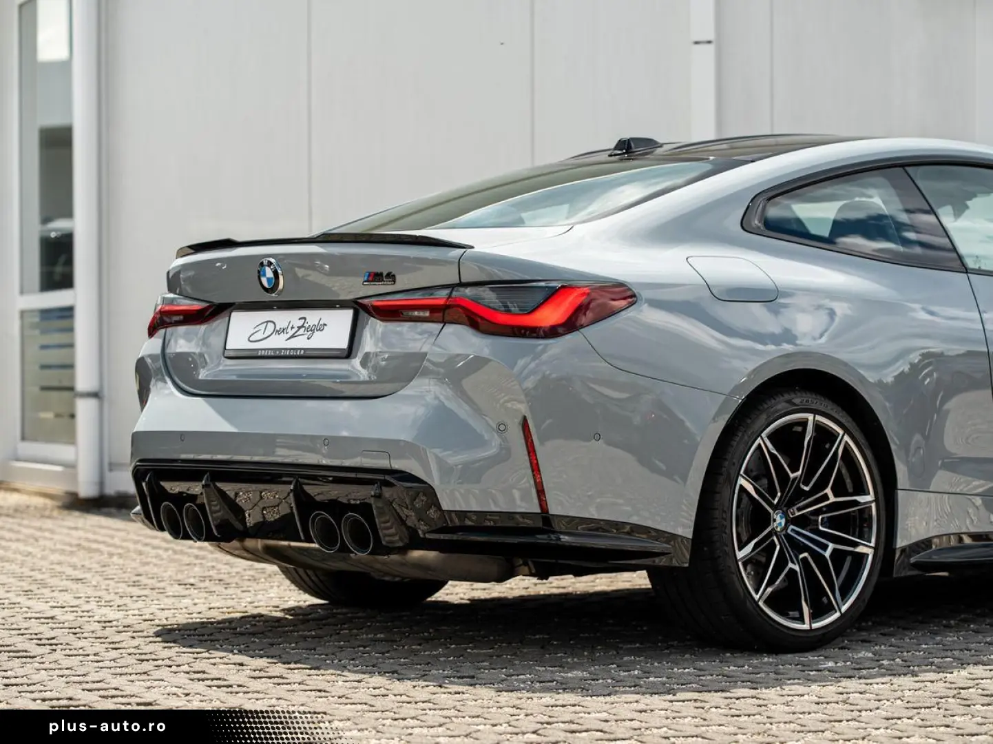 BMW M4 xDrive Coupe Compet. ACC Laser H&K KoZg 360