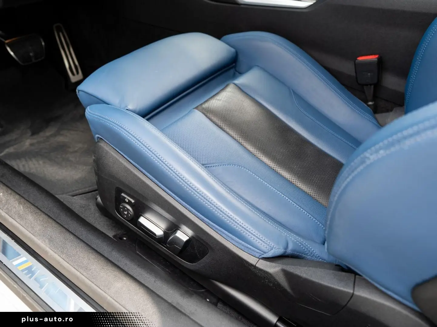 BMW M4 xDrive Coupe Compet. ACC Laser H&K KoZg 360