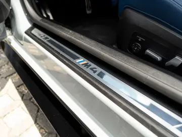 BMW M4 xDrive Coupe Compet. ACC Laser H&K KoZg 360
