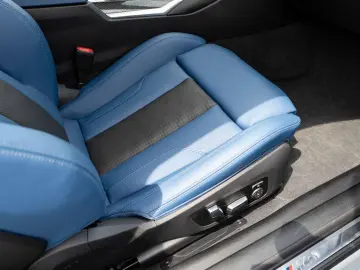 BMW M4 xDrive Coupe Compet. ACC Laser H&K KoZg 360
