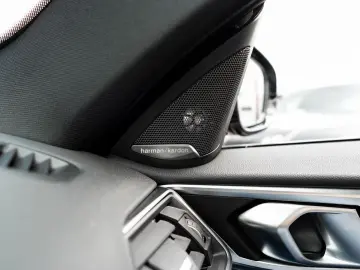 BMW M4 xDrive Coupe Compet. ACC Laser H&K KoZg 360