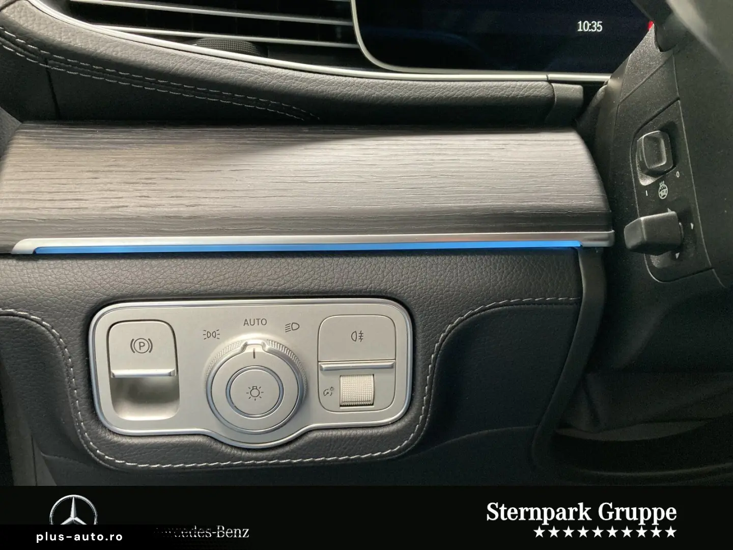 MERCEDES-BENZ GLE 53 AMG 4M_ACC_Pano_HUD