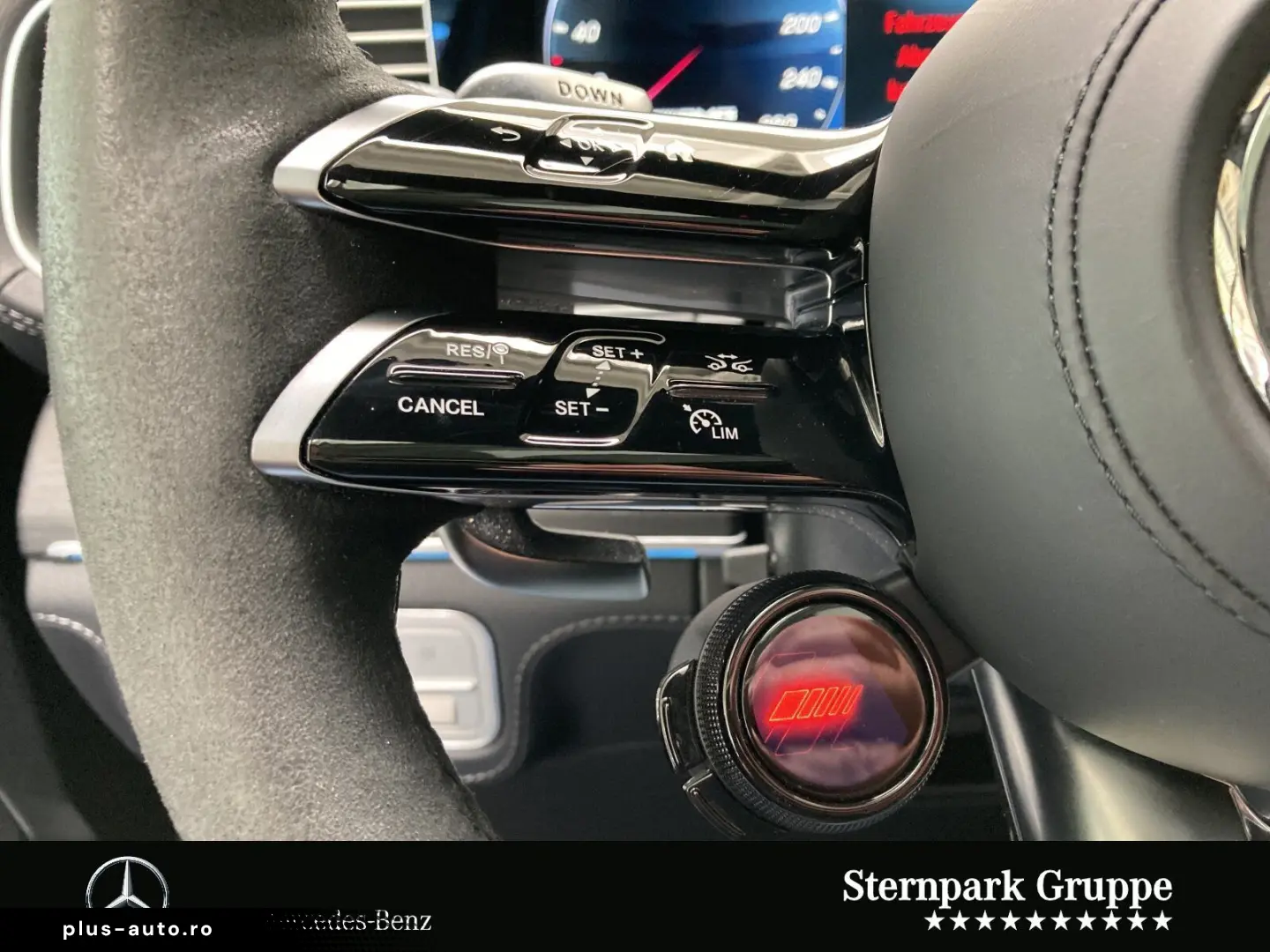 MERCEDES-BENZ GLE 53 AMG 4M_ACC_Pano_HUD