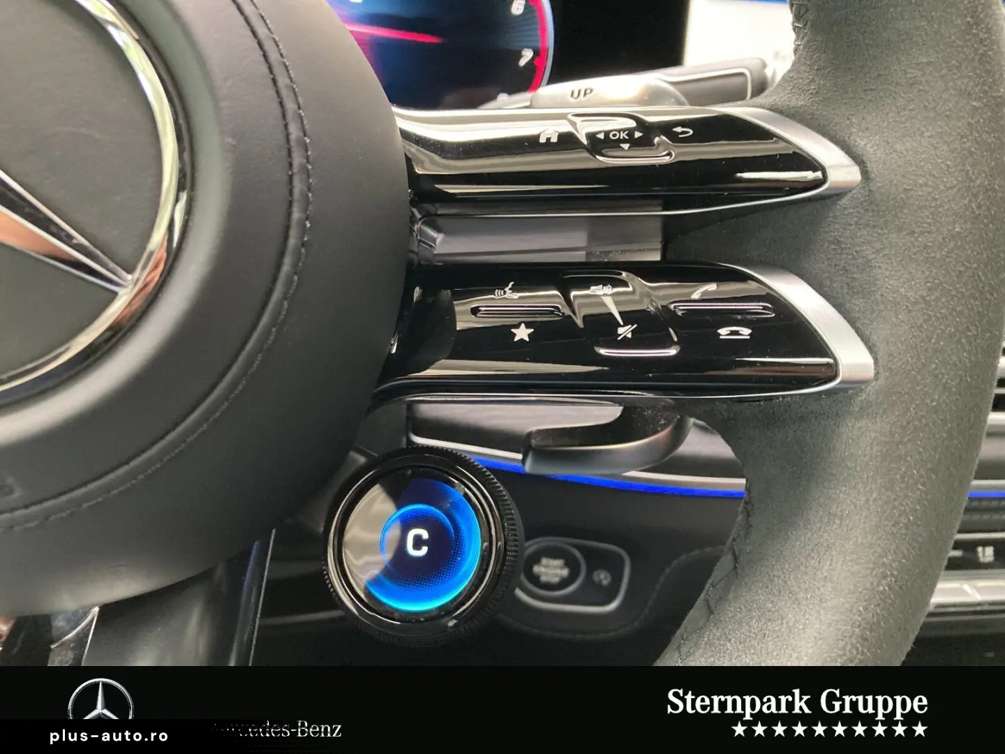MERCEDES-BENZ GLE 53 AMG 4M_ACC_Pano_HUD