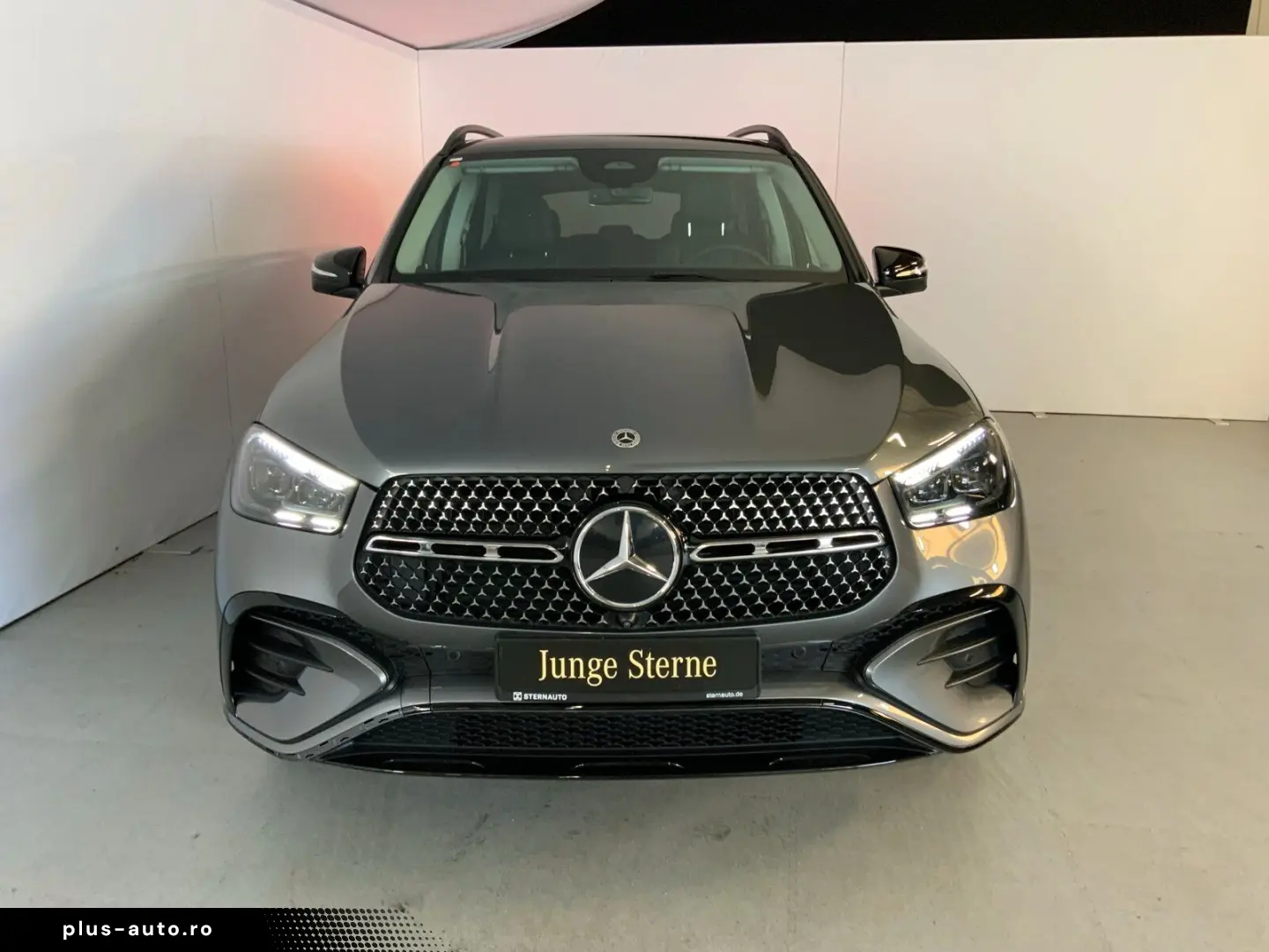 MERCEDES-BENZ GLE 400 e 4M_AMG_Night_Pano_ACC_360_HUD