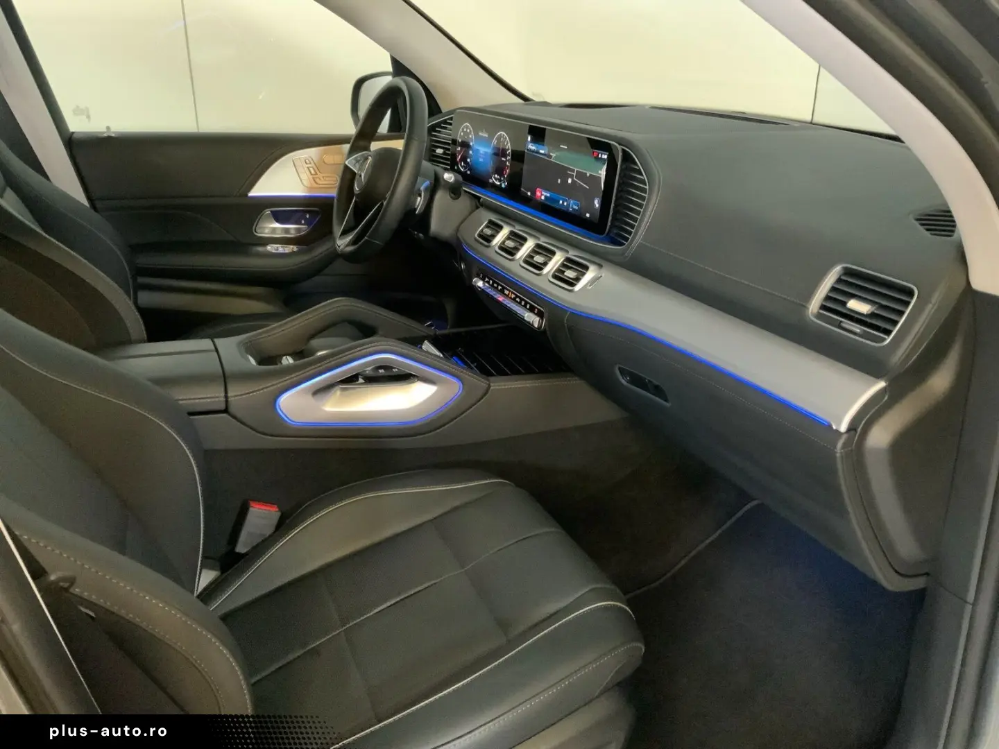 MERCEDES-BENZ GLE 400 e 4M_AMG_Night_Pano_ACC_360_HUD