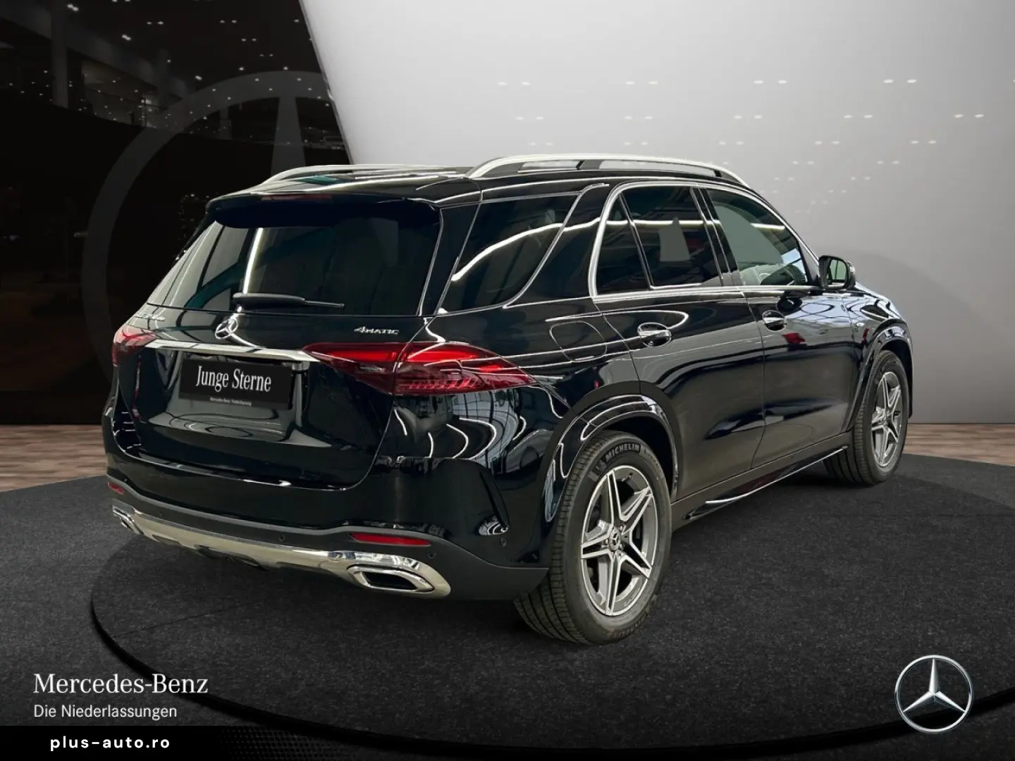 MERCEDES-BENZ GLE 350 de 4Matic_AMG_Line_Pano_HUD