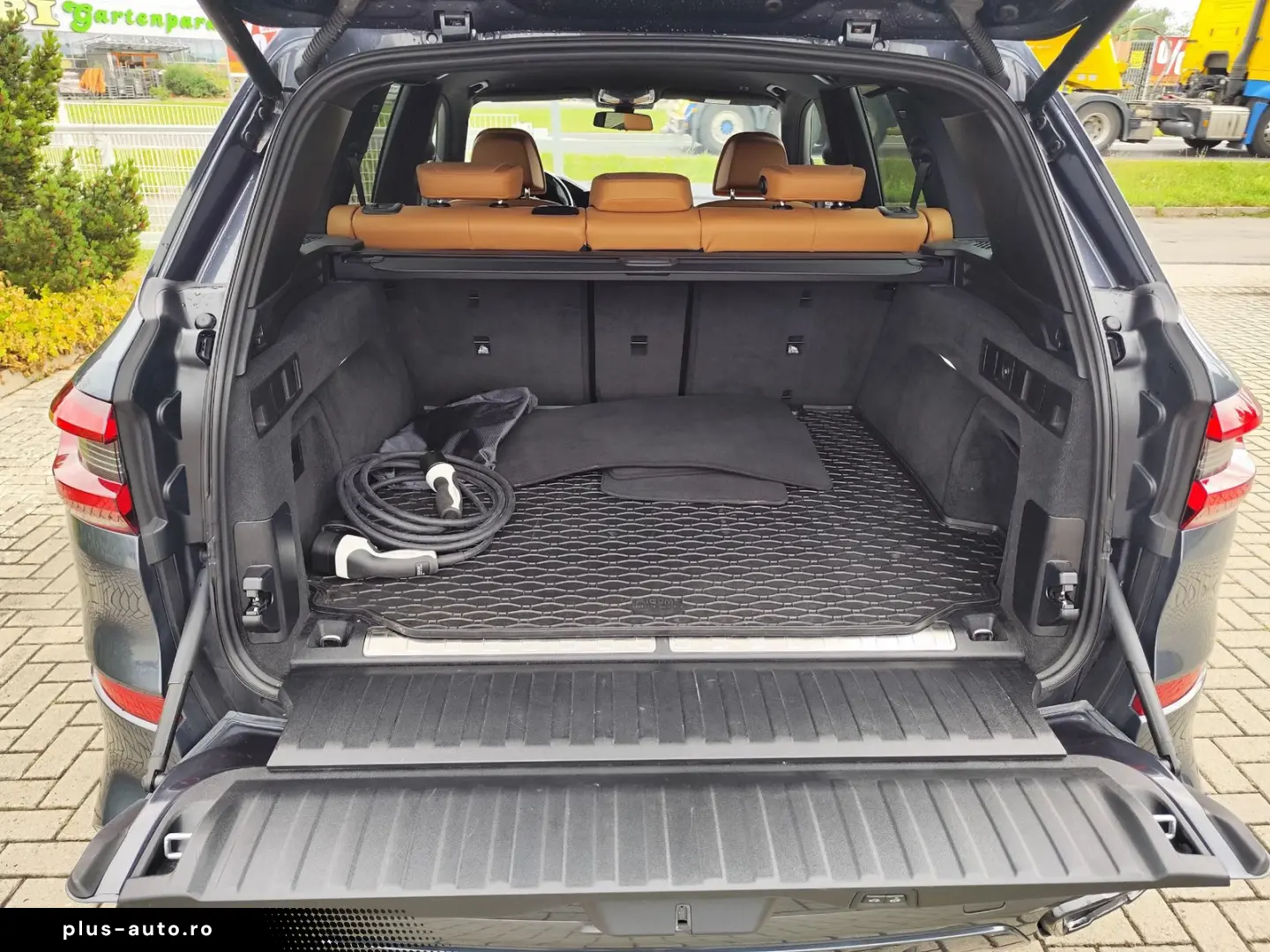 BMW X5 xDr45e MSpo 360 DAProf Ventilation