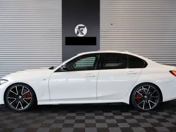BMW 330i M Performance