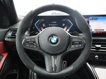 BMW 330i M Performance