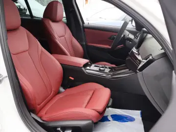 BMW 330i M Performance