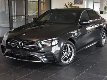 MERCEDES-BENZ E 300 de 9G AMG LINE PANORAMA 360 -KAMERA