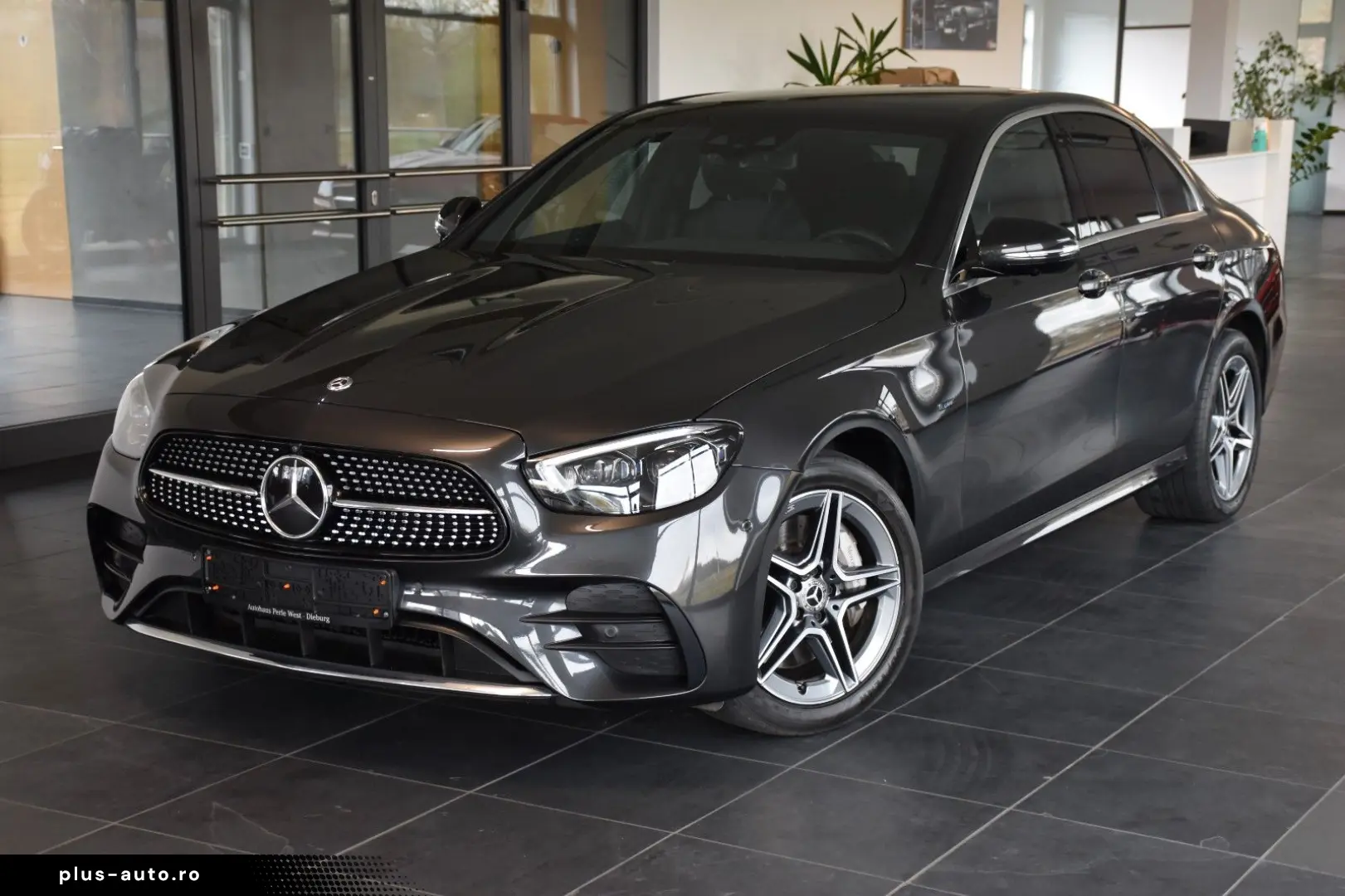 MERCEDES-BENZ E 300 de 9G AMG LINE PANORAMA 360 -KAMERA
