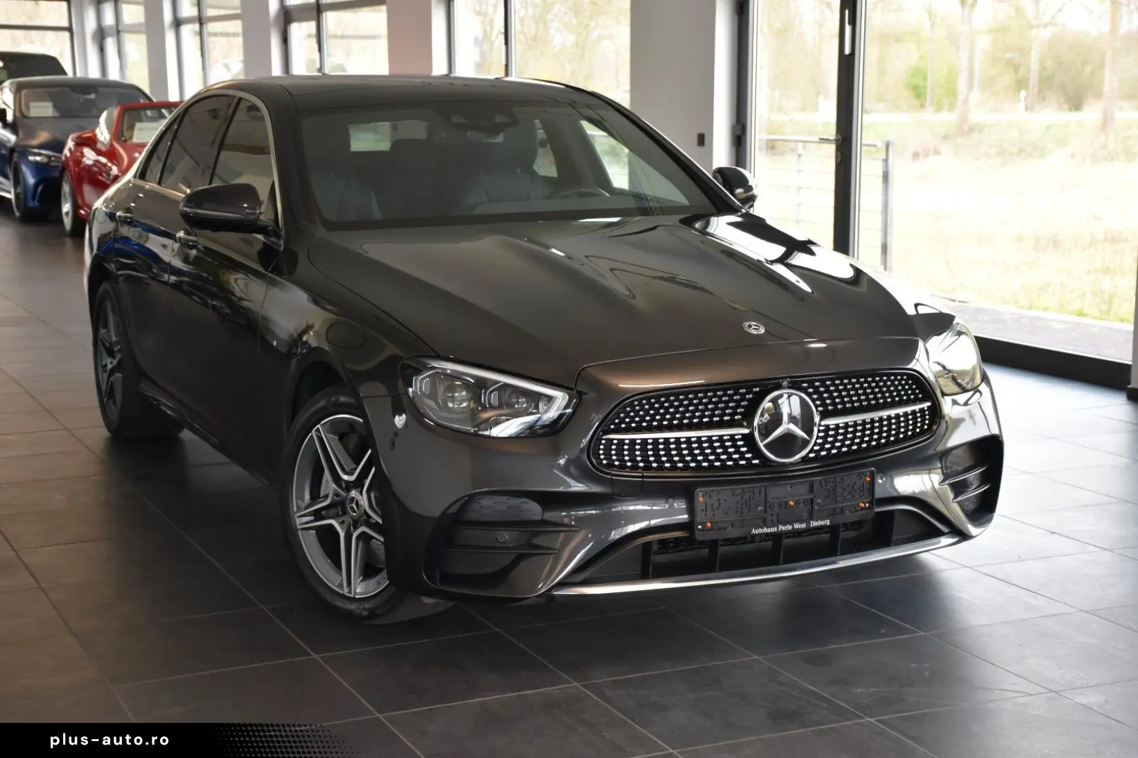 MERCEDES-BENZ E 300 de 9G AMG LINE PANORAMA 360 -KAMERA