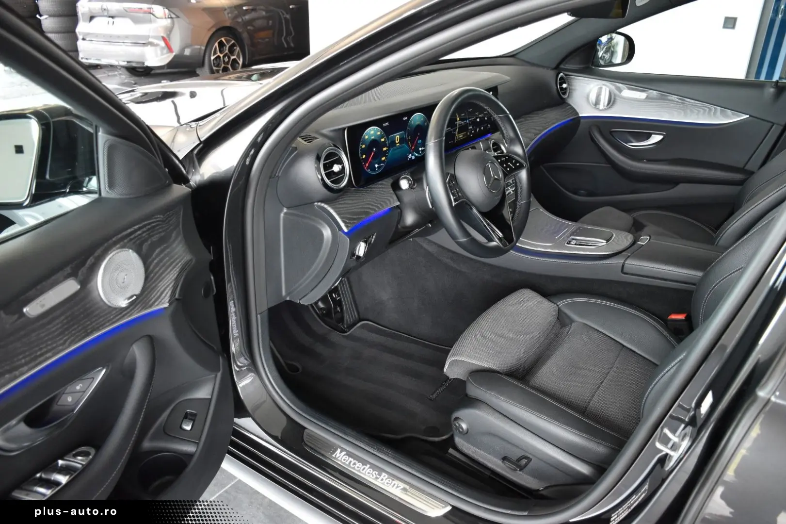 MERCEDES-BENZ E 300 de 9G AMG LINE PANORAMA 360 -KAMERA